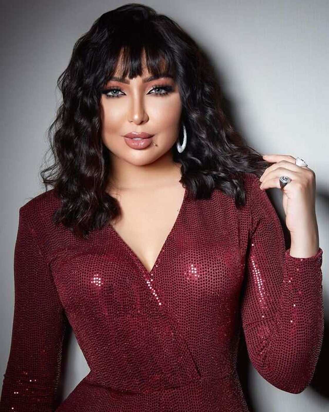 Biographie de Dounia Batma: photos, chirurgie esthétique, prison Biographie de Dounia Batma: photos, chirurgie esthétique, prison