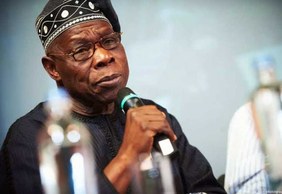Obasanjo ya yi magana kan tazarcen da ya so ya yi karo na uku Obasanjo ya yi magana kan tazarcen da ya so ya yi karo na uku