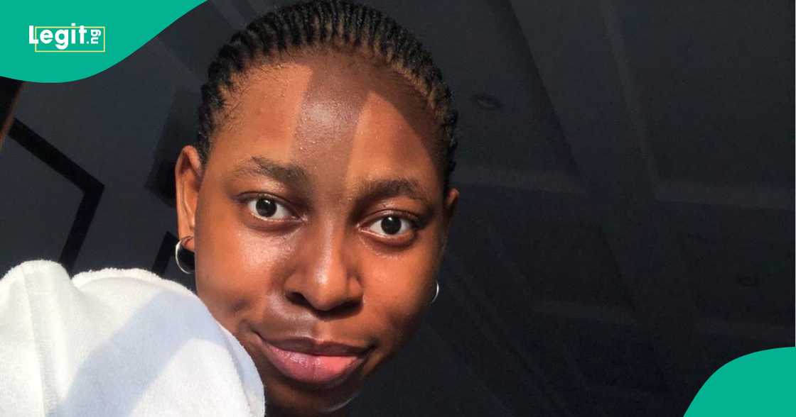 Lady flaunts fruit trees in her compound, hails her mum's farming abilities Lady flaunts fruit trees in her compound, hails her mum's farming abilities