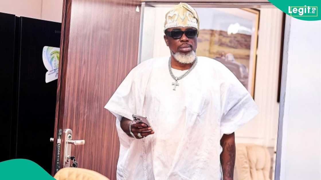 King Ochacho’s reaction to young son’s music sparks buzz online King Ochacho’s reaction to young son’s music sparks buzz online