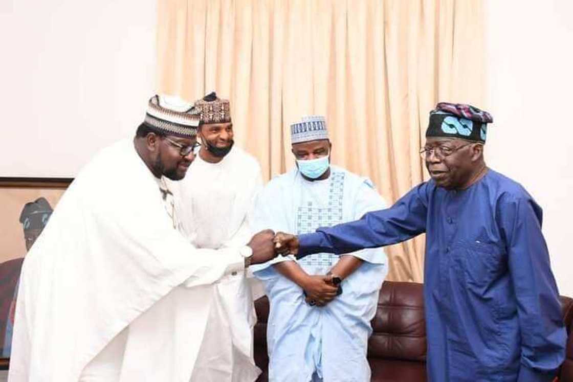 Aminu Suleiman, Tinubu, Kebbi Business Mogul, N100m Cheque, APC Presidential Form Aminu Suleiman, Tinubu, Kebbi Business Mogul, N100m Cheque, APC Presidential Form