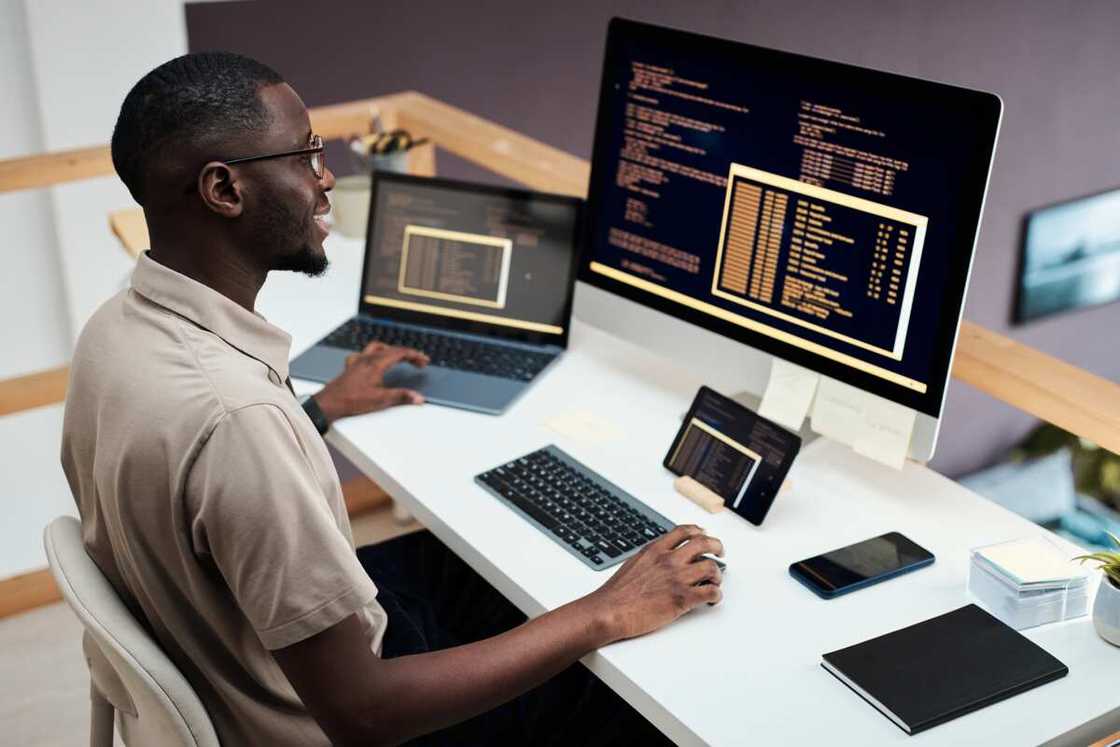 Data analysis job Data analysis job