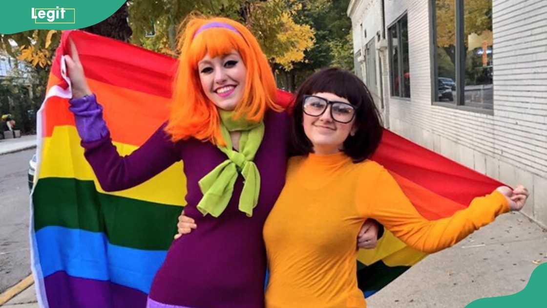 Daphne and Velma costume Daphne and Velma costume