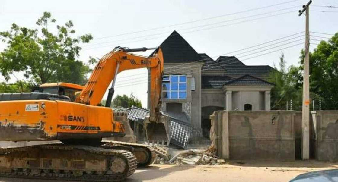 Rushe coci a Maiduguri: An sheke mutum 1 yayin arangama, Zulum ya magantu Rushe coci a Maiduguri: An sheke mutum 1 yayin arangama, Zulum ya magantu