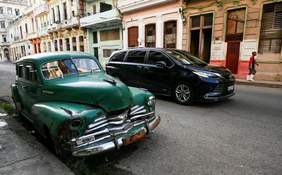 Des voitures dans une rue de La Havane, le 4 septembre 2024 Des voitures dans une rue de La Havane, le 4 septembre 2024
