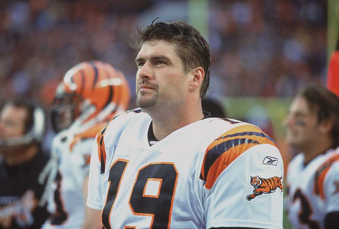 Scott Mitchell looking on from the sidelines during the game against the Cleveland Browns Scott Mitchell looking on from the sidelines during the game against the Cleveland Browns