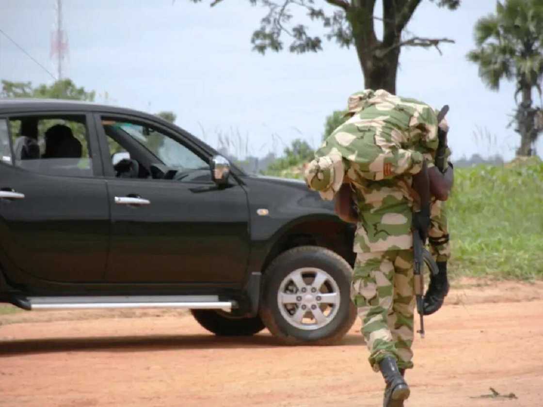 Munanan hare-haren Boko Haram sun jawo Sojojin kasa fiye da 100 sun arce daga filin yaki