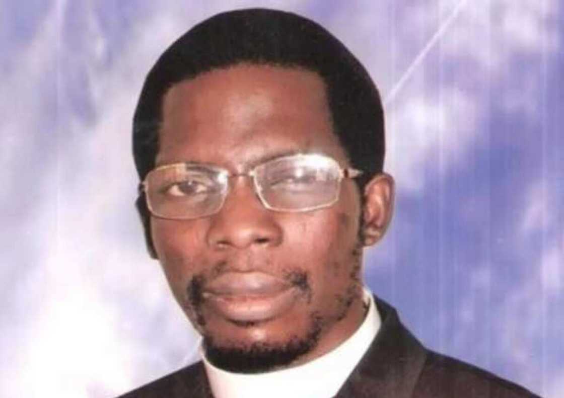 Wani gwamnan Nigeria zai mutu, shahararren fasto ya yi gargadi a wahayin 2021 Wani gwamnan Nigeria zai mutu, shahararren fasto ya yi gargadi a wahayin 2021