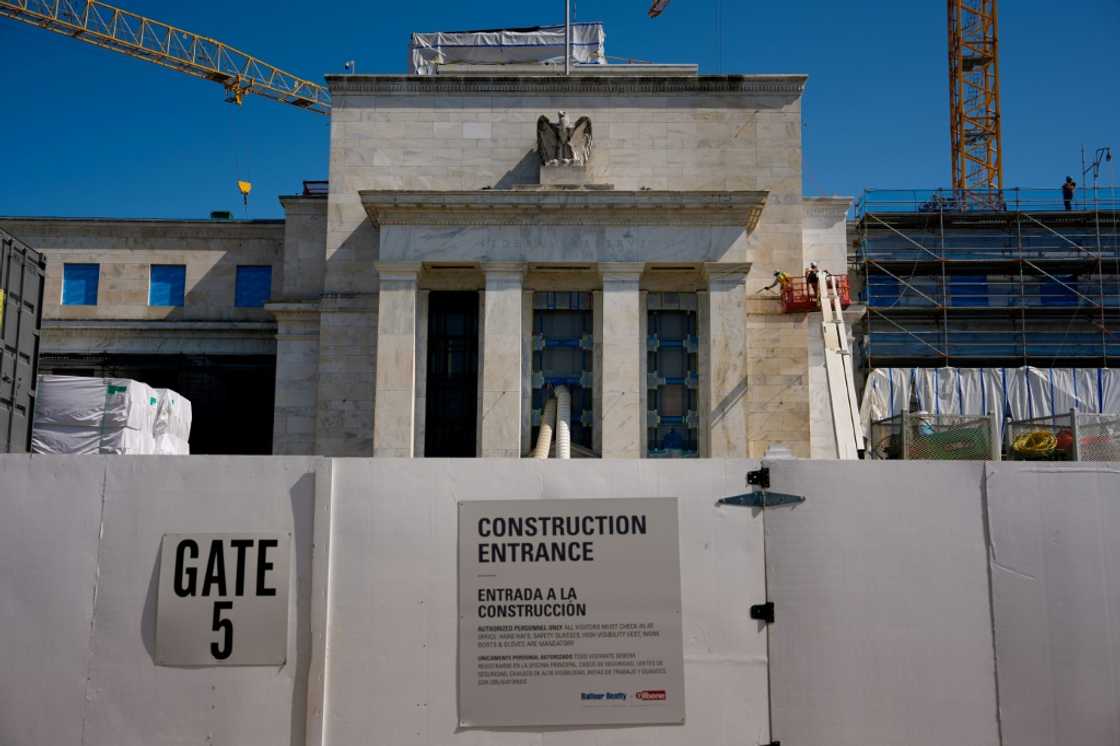 Economists expect to see growing divisions among the Federal Reserve's rate-setting committee this week