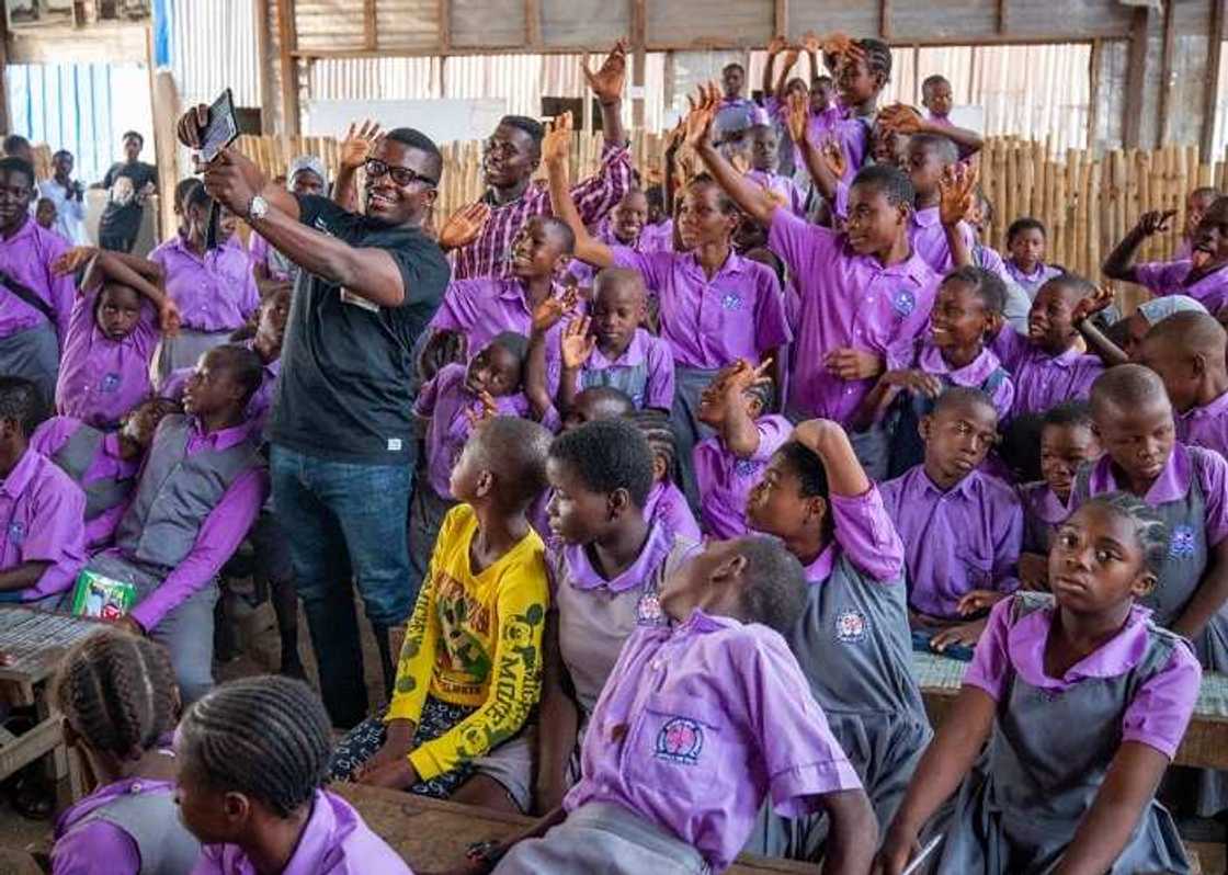 Meet Sijibomi Ogundele who rose from wheelbarrow pusher to real estate billionaire Meet Sijibomi Ogundele who rose from wheelbarrow pusher to real estate billionaire