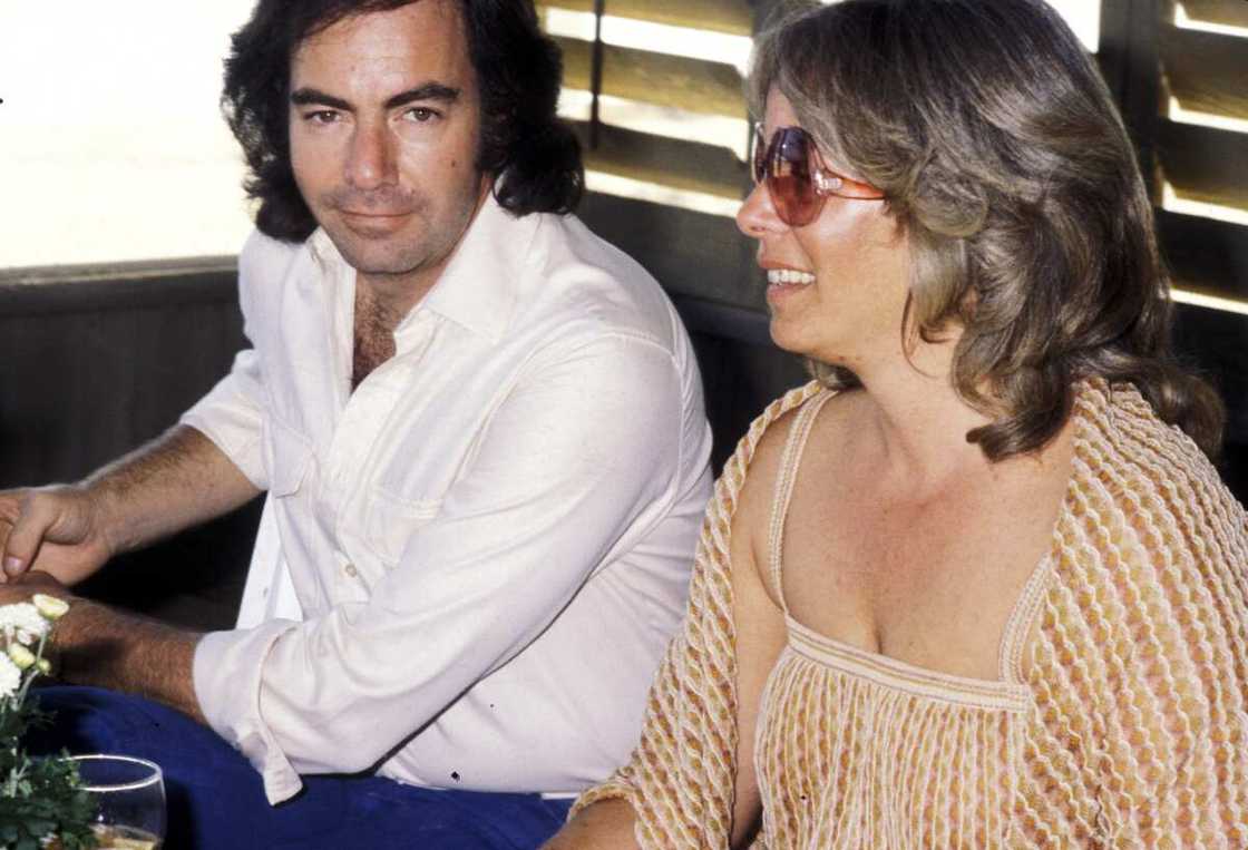 Neil Diamond’s spouses and children who are the people in his life