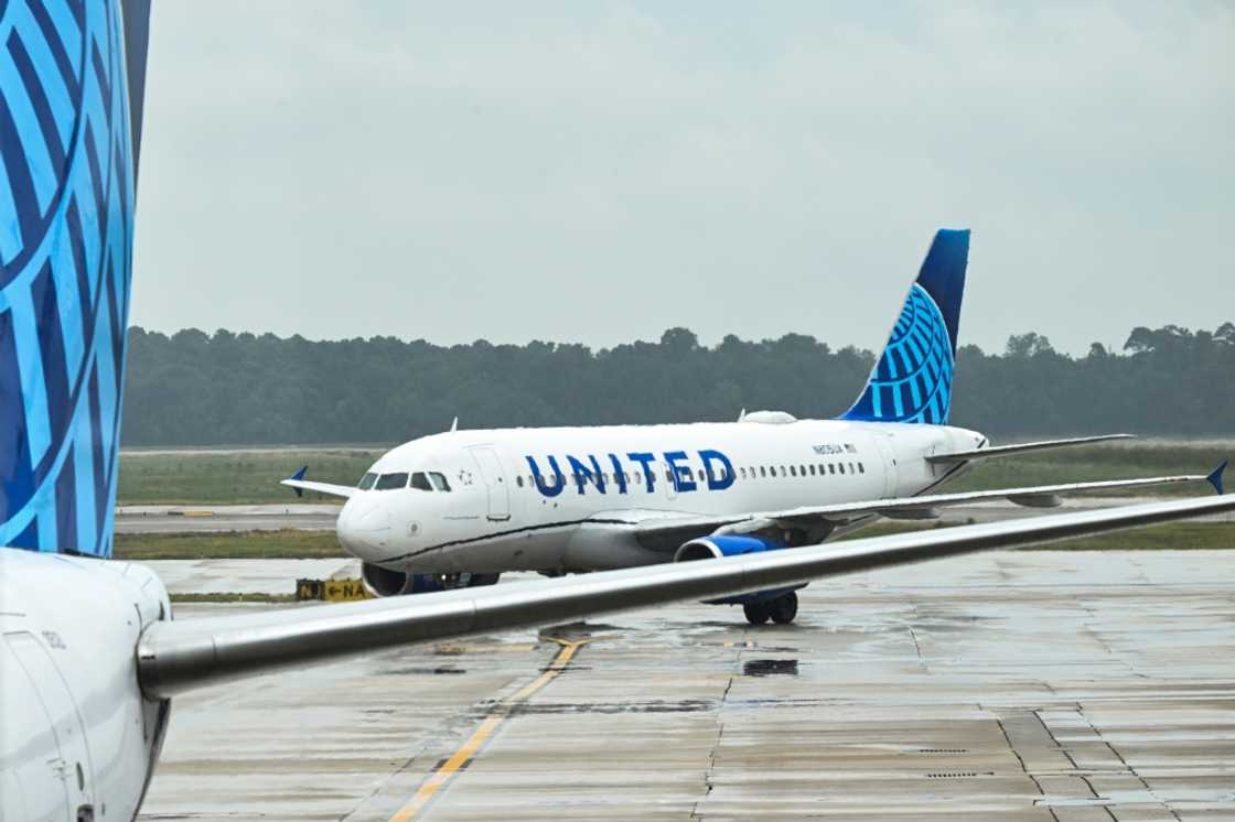 United Airlines flights were grounded because of a 'technology disruption' at several US airports United Airlines flights were grounded because of a 'technology disruption' at several US airports