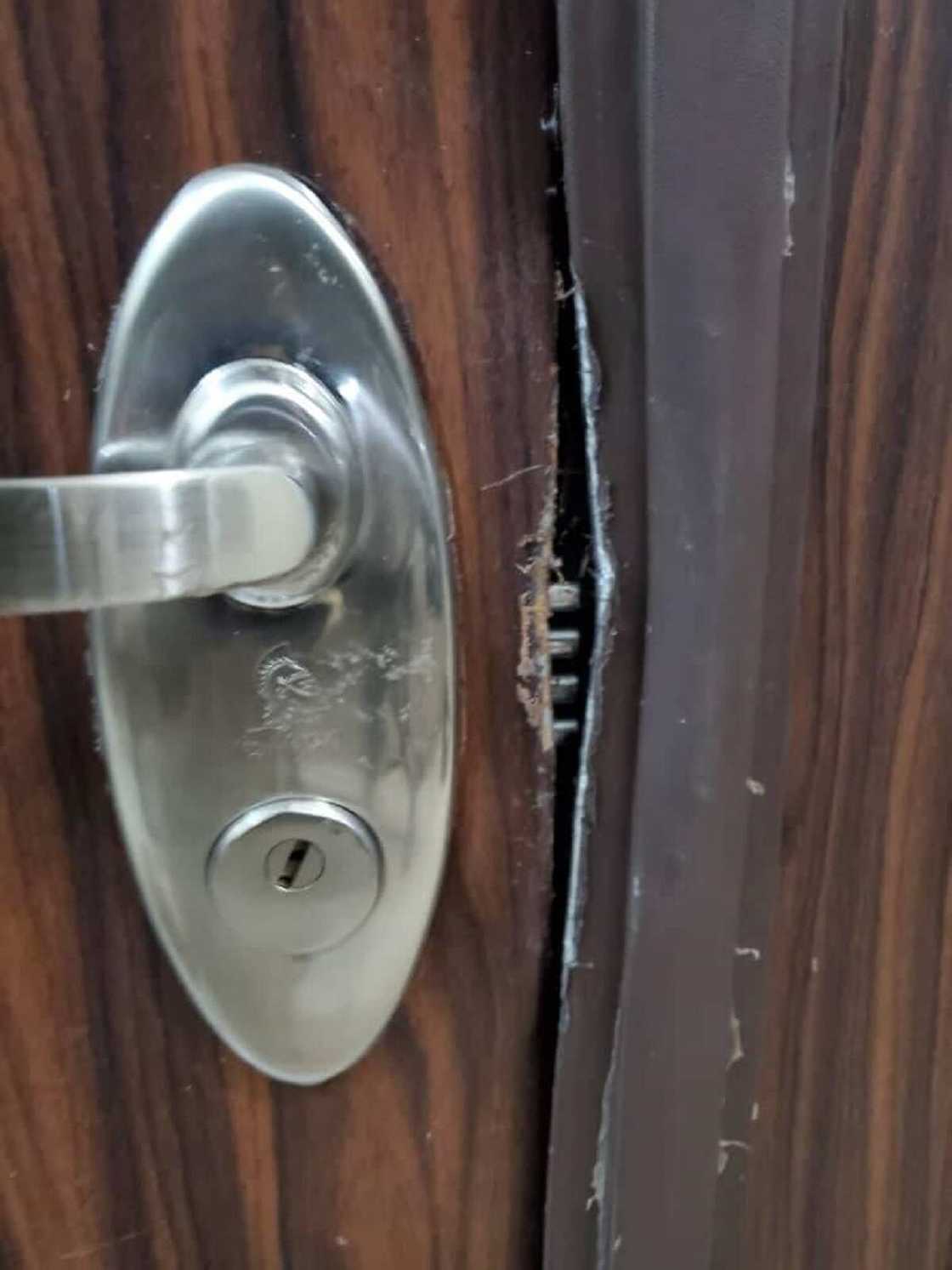 Dan majalisar APC ya bindige ɗan fashi da makami har lahira a Sokoto Dan majalisar APC ya bindige ɗan fashi da makami har lahira a Sokoto