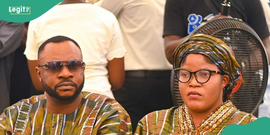 Odunlade's fans support his wife Odunlade's fans support his wife