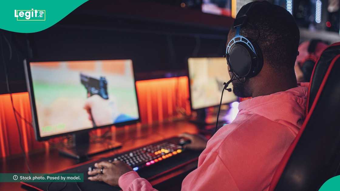 Blishcrown is built to recreate the community spirit of early gaming hubs. Blishcrown is built to recreate the community spirit of early gaming hubs.