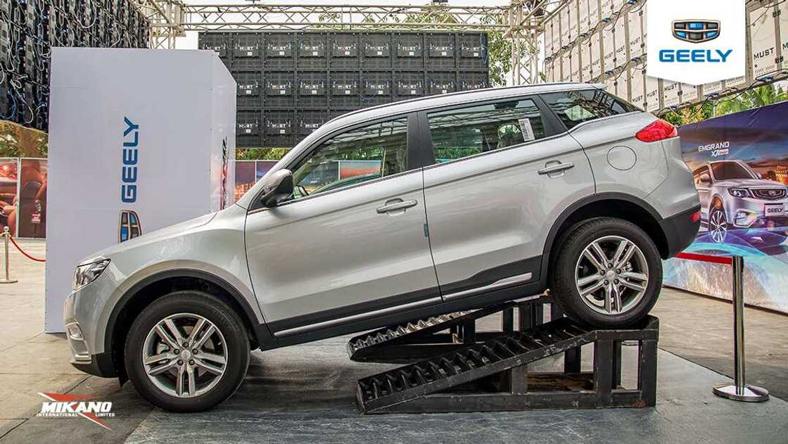Geely Emgrand 7 & Geely X7-Sport unveiled in grand style Geely Emgrand 7 & Geely X7-Sport unveiled in grand style