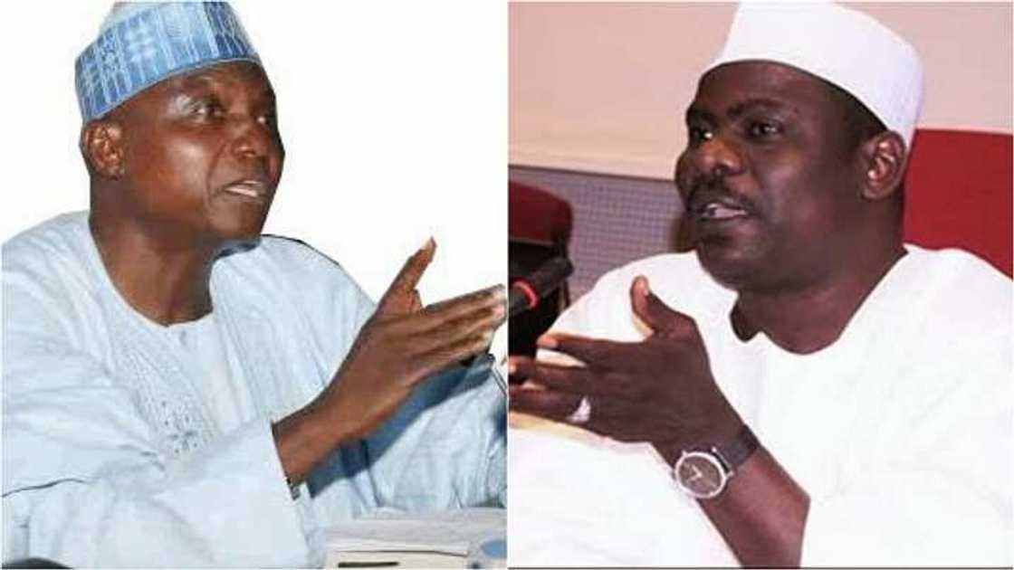 Zargin barayi ne a zagaye da Buhari: Fadar shugaban kasa ta mayar da biki ga Ndume Zargin barayi ne a zagaye da Buhari: Fadar shugaban kasa ta mayar da biki ga Ndume