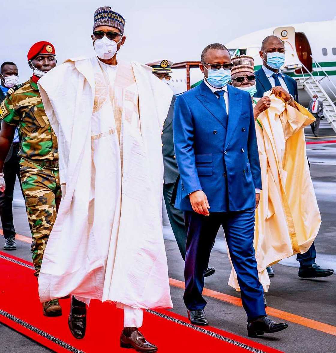 Murnar zagayowar ranar samun 'yanci: Hotunan shugaba Buhari a Bissau Murnar zagayowar ranar samun 'yanci: Hotunan shugaba Buhari a Bissau