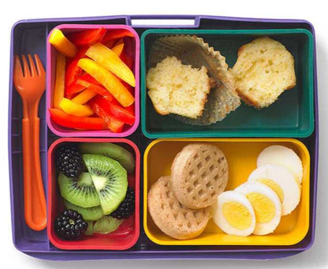 Healthy snacks for kids at school