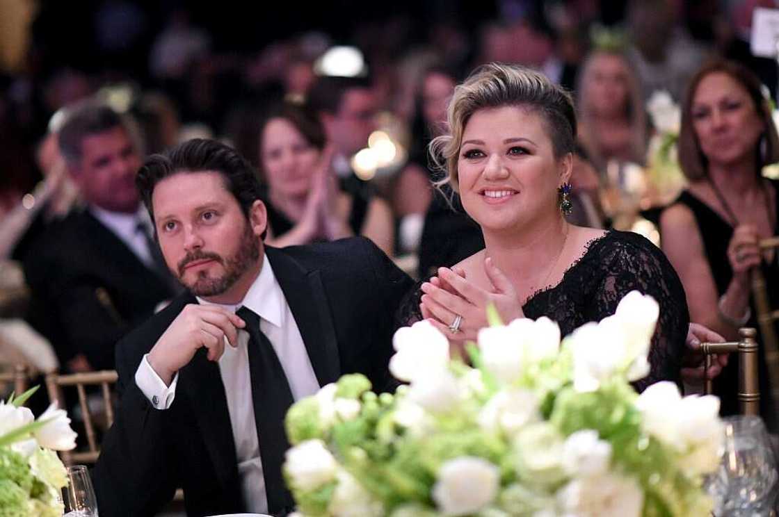 Where does Kelly Clarkson Live Where does Kelly Clarkson Live