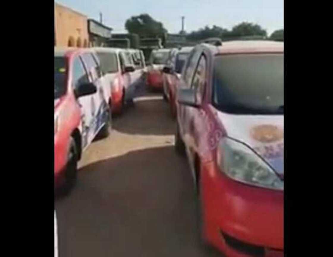 Attajiri dan jihar Katsina, Dahiru Mangal, na daukan nauyin yakin neman zaben shugaban kasa a Nijar Attajiri dan jihar Katsina, Dahiru Mangal, na daukan nauyin yakin neman zaben shugaban kasa a Nijar