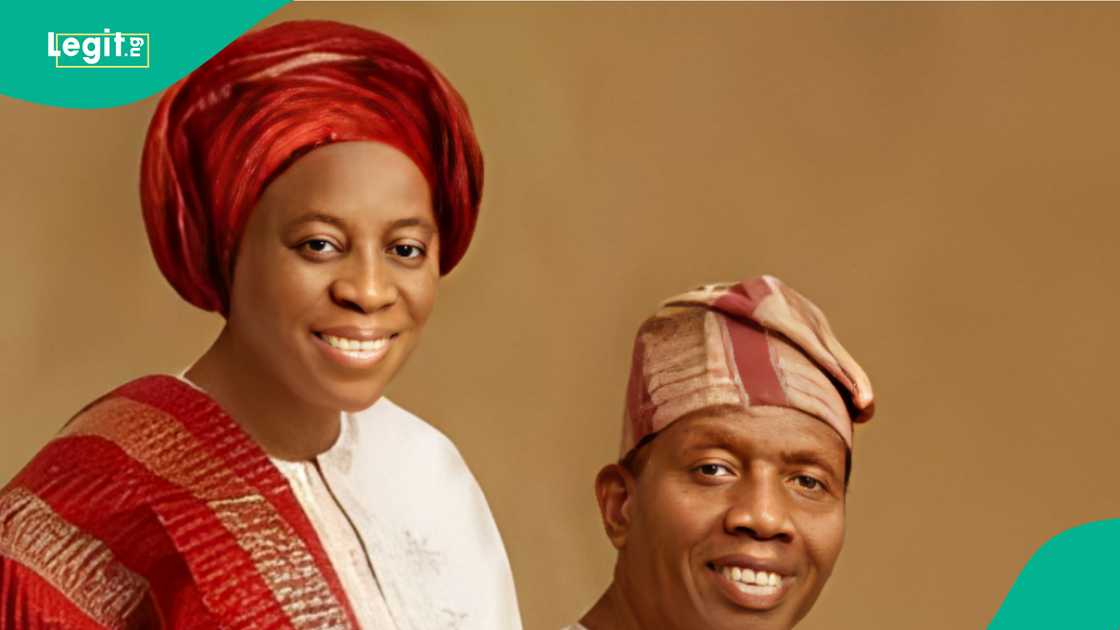 Video of Pastor Adeboye's wife being driven into the auditorium stirs reaction Video of Pastor Adeboye's wife being driven into the auditorium stirs reaction