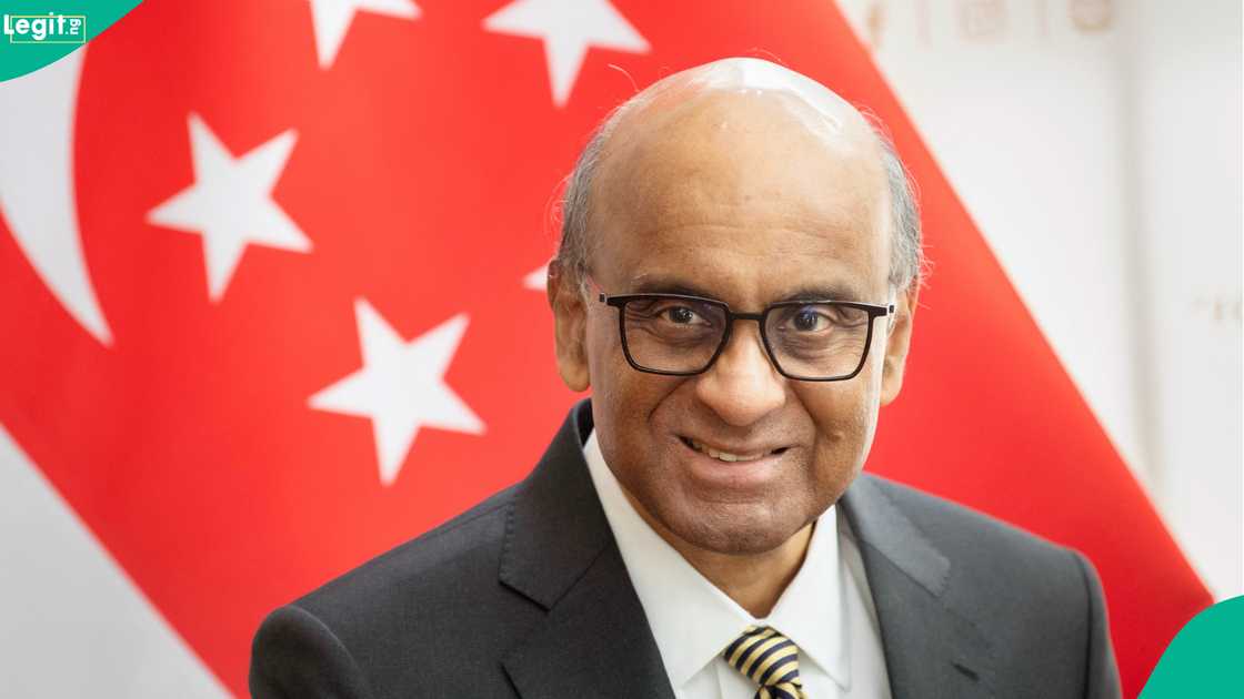 See how long foreigners must stay in Singapore to become citizens