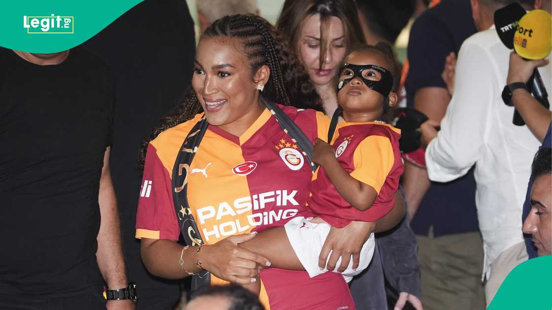 Stephanie Kim Ladewig, Hailey Osimhen, Galatasaray, Istanbul, Turkiye. Stephanie Kim Ladewig, Hailey Osimhen, Galatasaray, Istanbul, Turkiye.