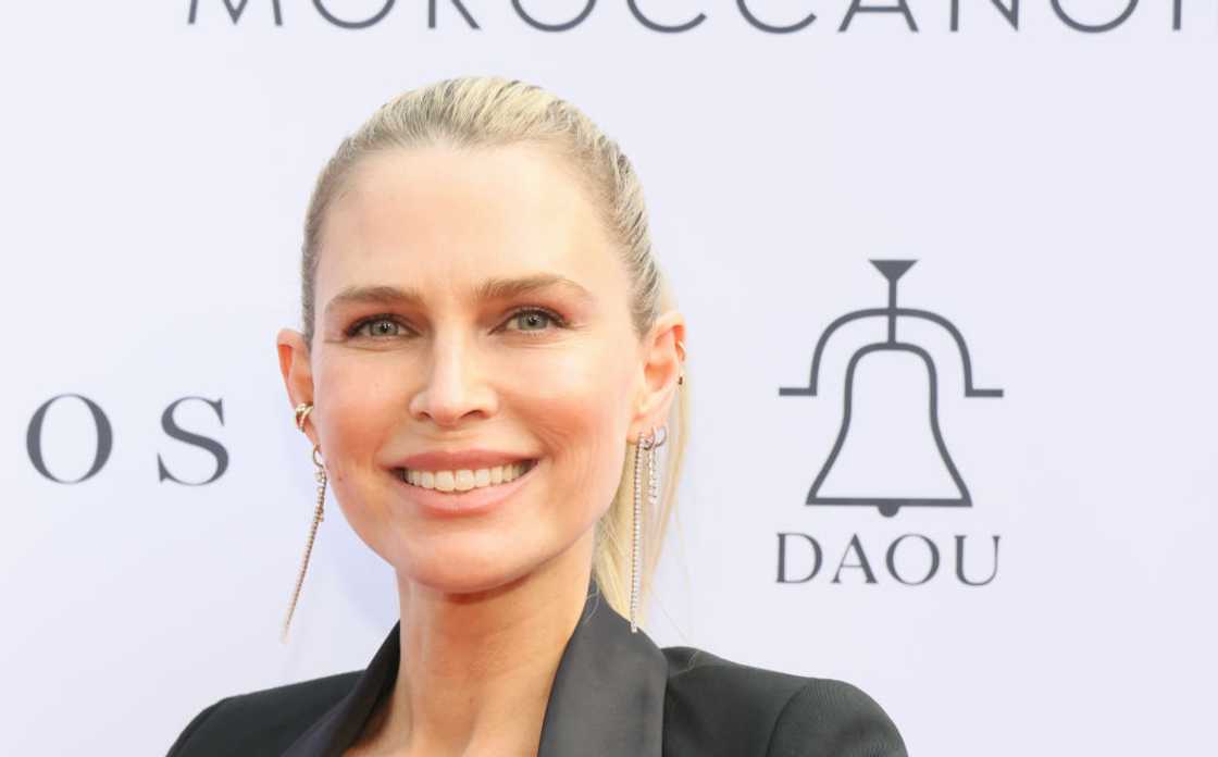 Sara Foster at the Daily Front Row's 7th annual Fashion Los Angeles Awards Sara Foster at the Daily Front Row's 7th annual Fashion Los Angeles Awards