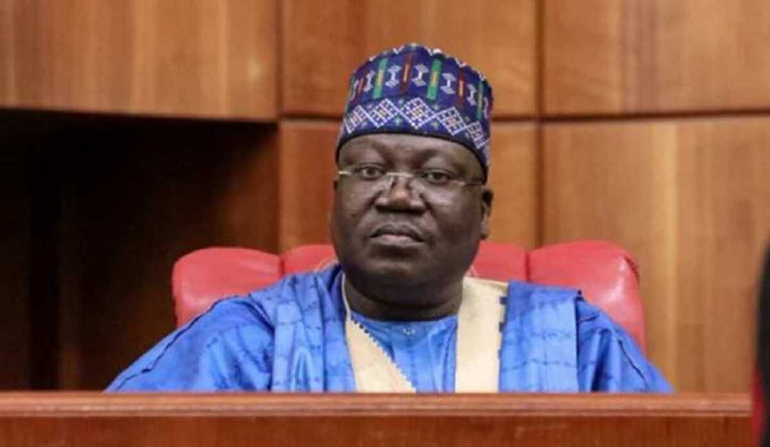 Ahmed Lawan ya shawarci Buhari da ya guji cin bashi don aiwatar da manyan ayyuka