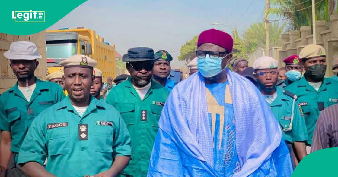 Hukumar Hisbah ta yi magana da ta kama saurayi da budurwa sun daurawa kansu aure a Kano Hukumar Hisbah ta yi magana da ta kama saurayi da budurwa sun daurawa kansu aure a Kano