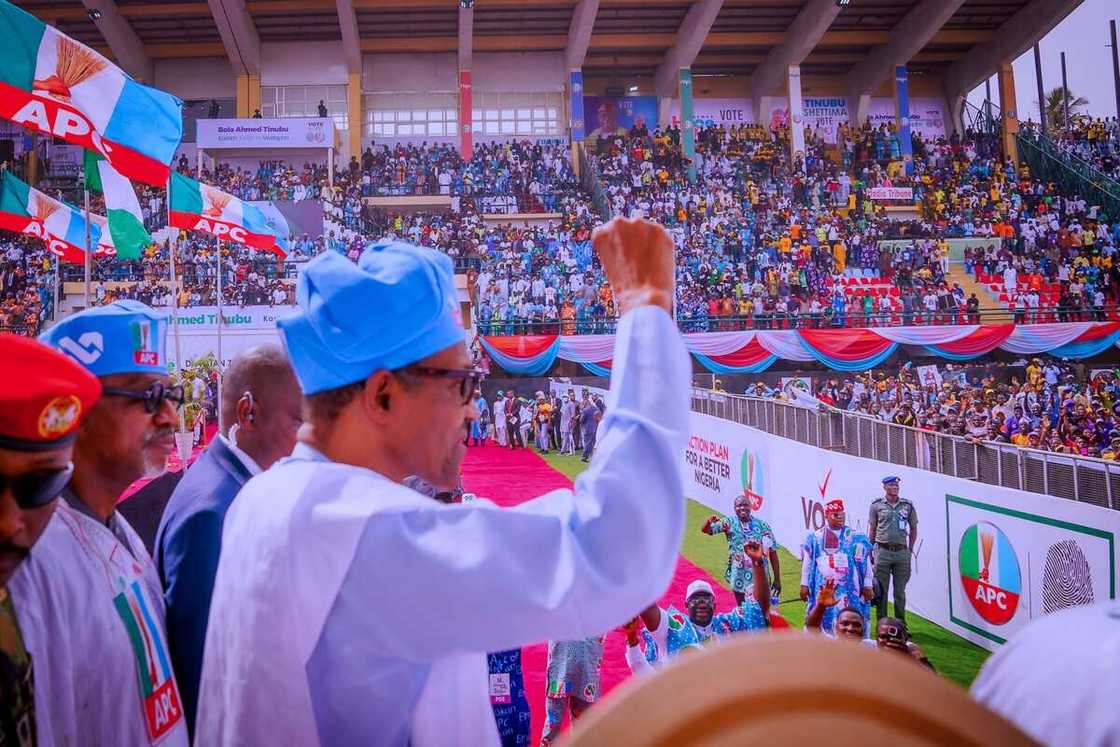 KAmfen lags KAmfen lags