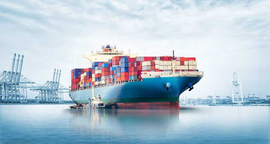 Gwamnatin Najeriya na tsumayin shigowar manyan jiragen ruwa 27 dauke da kayan abinci Gwamnatin Najeriya na tsumayin shigowar manyan jiragen ruwa 27 dauke da kayan abinci