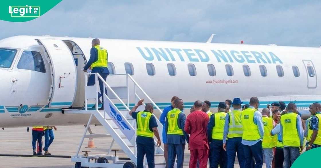United Airline forgives VDM and Mr. Jollof after receiving their public apologies. United Airline forgives VDM and Mr. Jollof after receiving their public apologies.