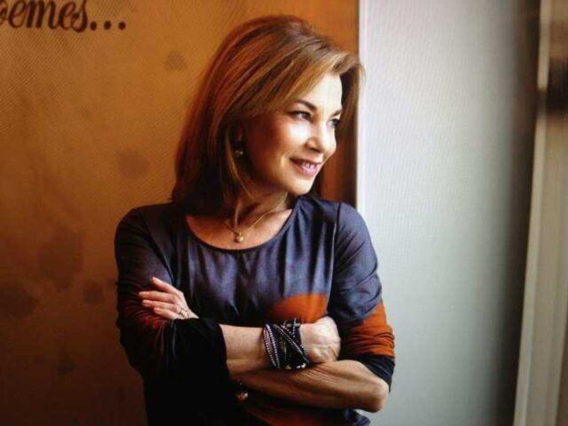 photos de nicole calfan photos de nicole calfan