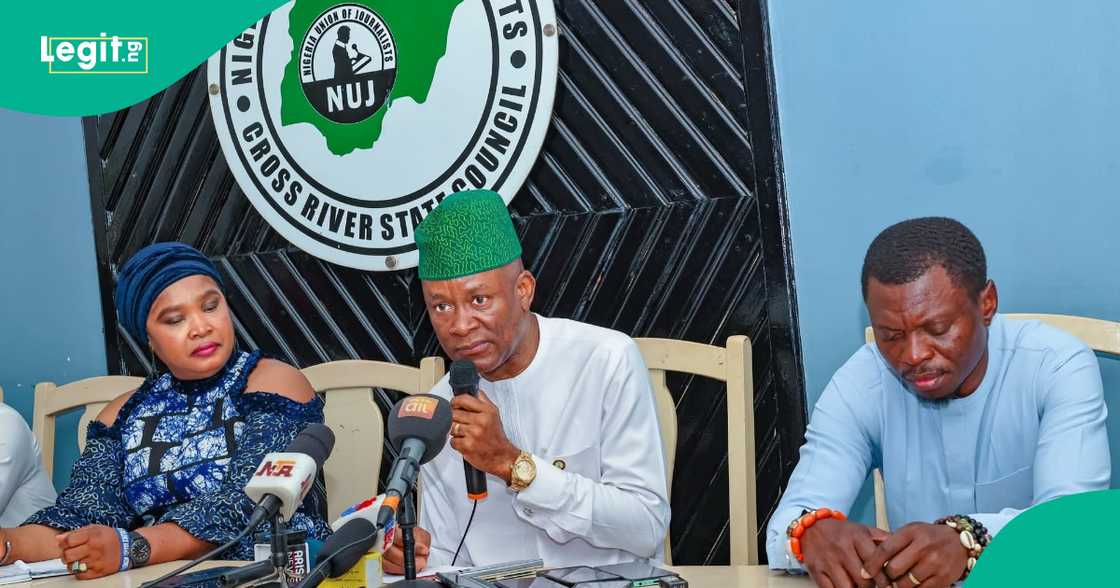 Karamin ministan masana'antu, Sanata John Owan Enoh.