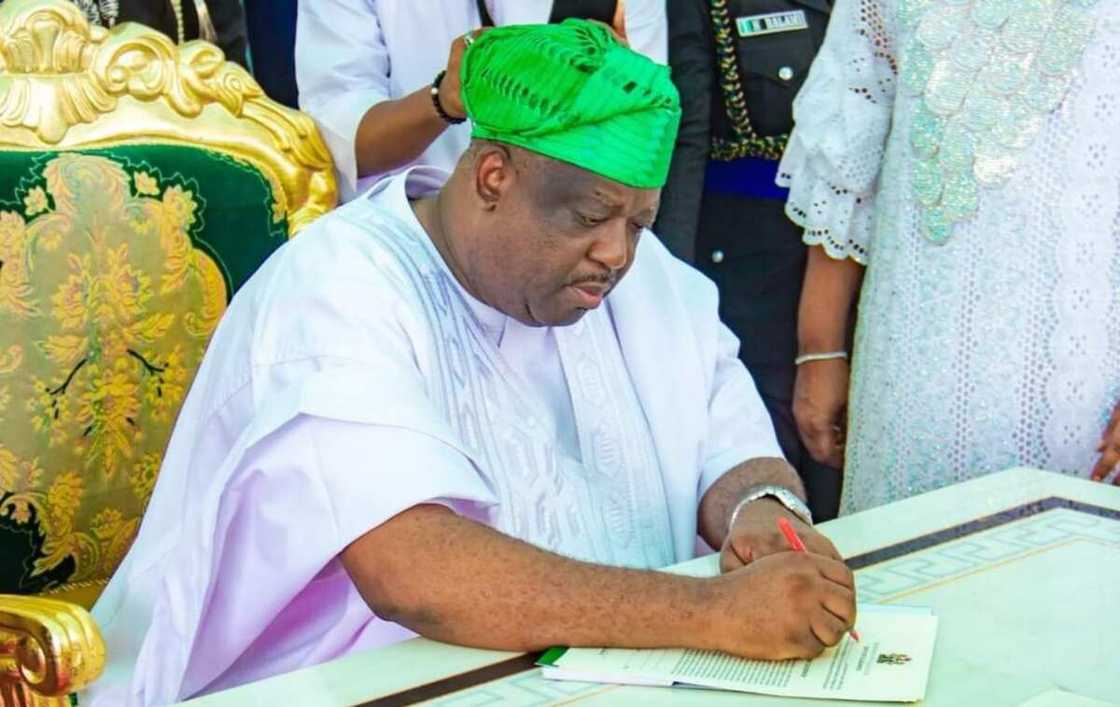 Gwamnan Filato. Gwamnan Filato.