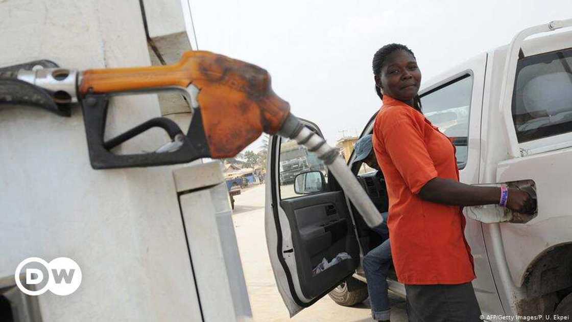 Farashin man fetur ya cilla zuwa N186, mai a kasuwar mai ta duniya ya kai dala 64 Farashin man fetur ya cilla zuwa N186, mai a kasuwar mai ta duniya ya kai dala 64