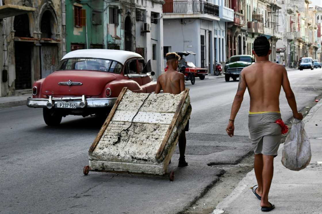 It is not uncommon to come across residents bring the skiffs home on wheels after a day on the water