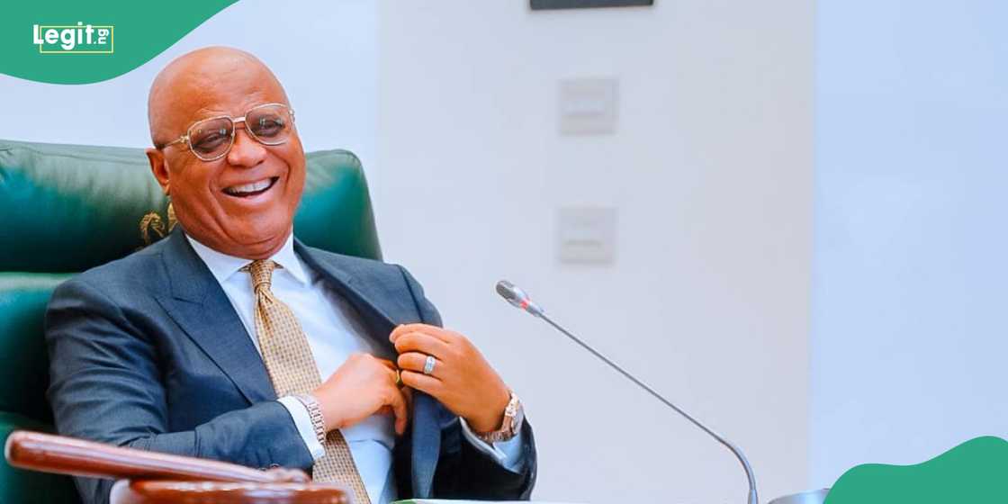 Emotional video: Governor Eno gifts businesswoman N5 million after interesting pitch Emotional video: Governor Eno gifts businesswoman N5 million after interesting pitch