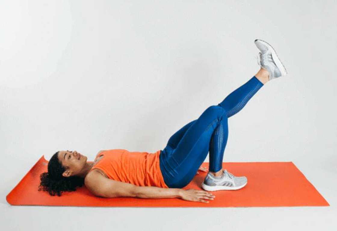 Exercises for bigger hips and smaller waist Exercises for bigger hips and smaller waist