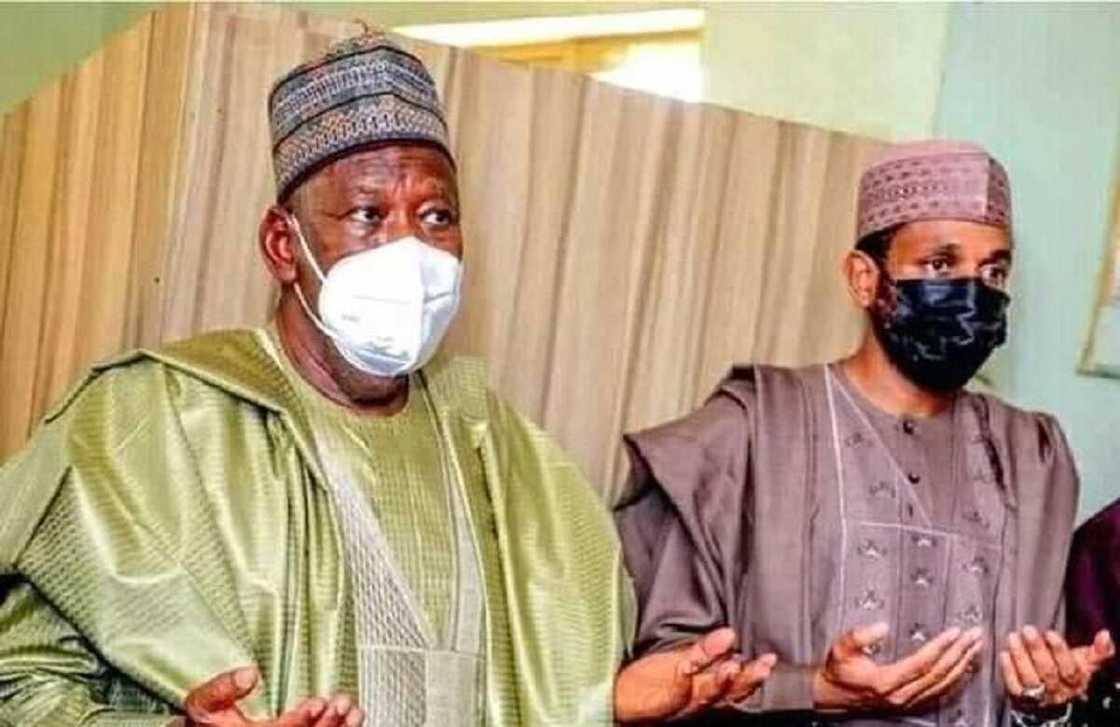 Ganduje zai ga baceceniya yayin da Garo ke shirin barin APC Ganduje zai ga baceceniya yayin da Garo ke shirin barin APC
