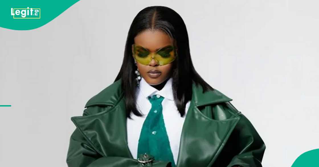 Jarvis's mother mentions the year her daughter was born. Jarvis's mother mentions the year her daughter was born.