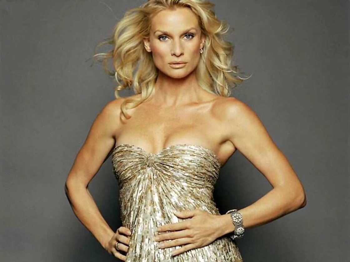 Nicollette Sheridan age Nicollette Sheridan age