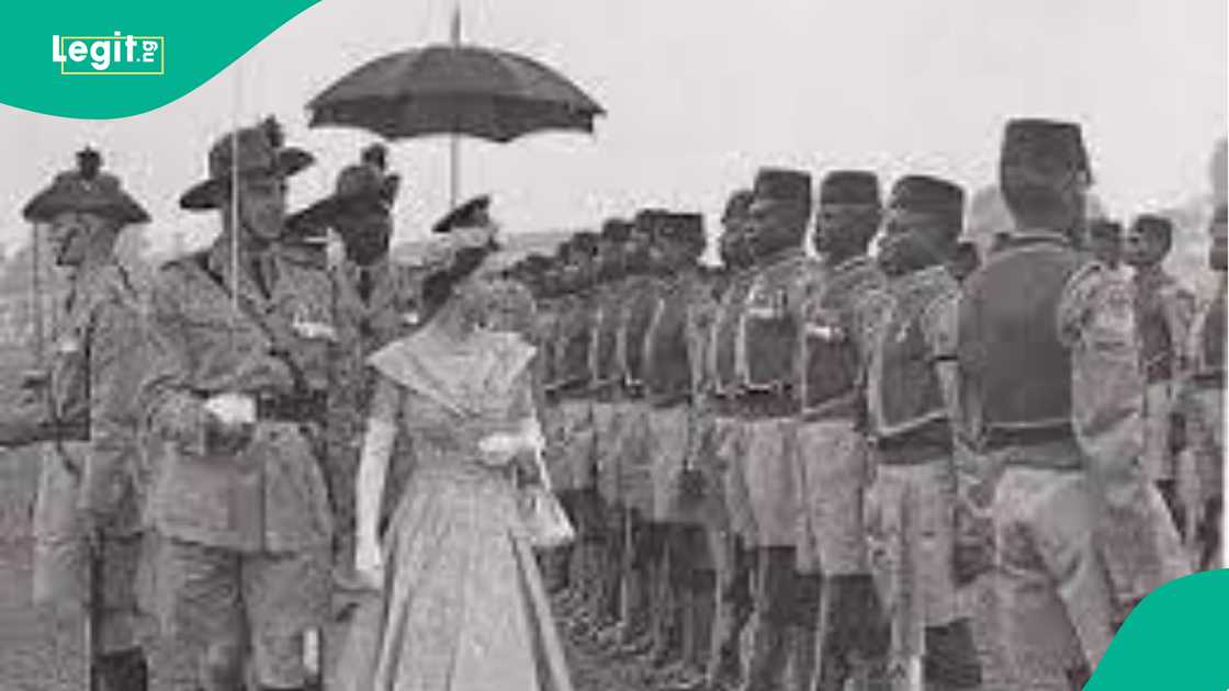Sarauniyar Ingila, Elizabeth ta II ta ziyarci Najeriya a farkon 1956 Sarauniyar Ingila, Elizabeth ta II ta ziyarci Najeriya a farkon 1956