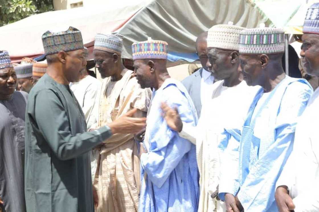 Social Protection: Zulum Doles Out N62.7m to 846 Stores’ Labourers Social Protection: Zulum Doles Out N62.7m to 846 Stores’ Labourers