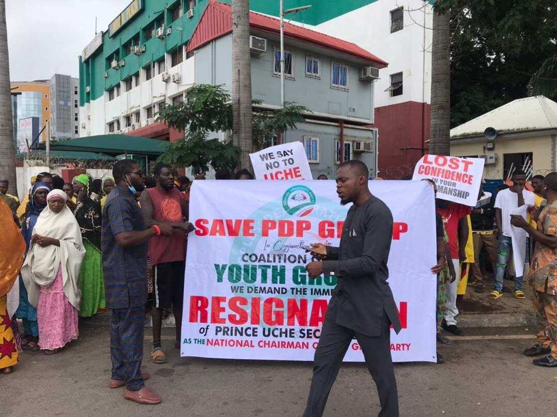 Matasa sun fito zanga-zanga a Abuja Matasa sun fito zanga-zanga a Abuja