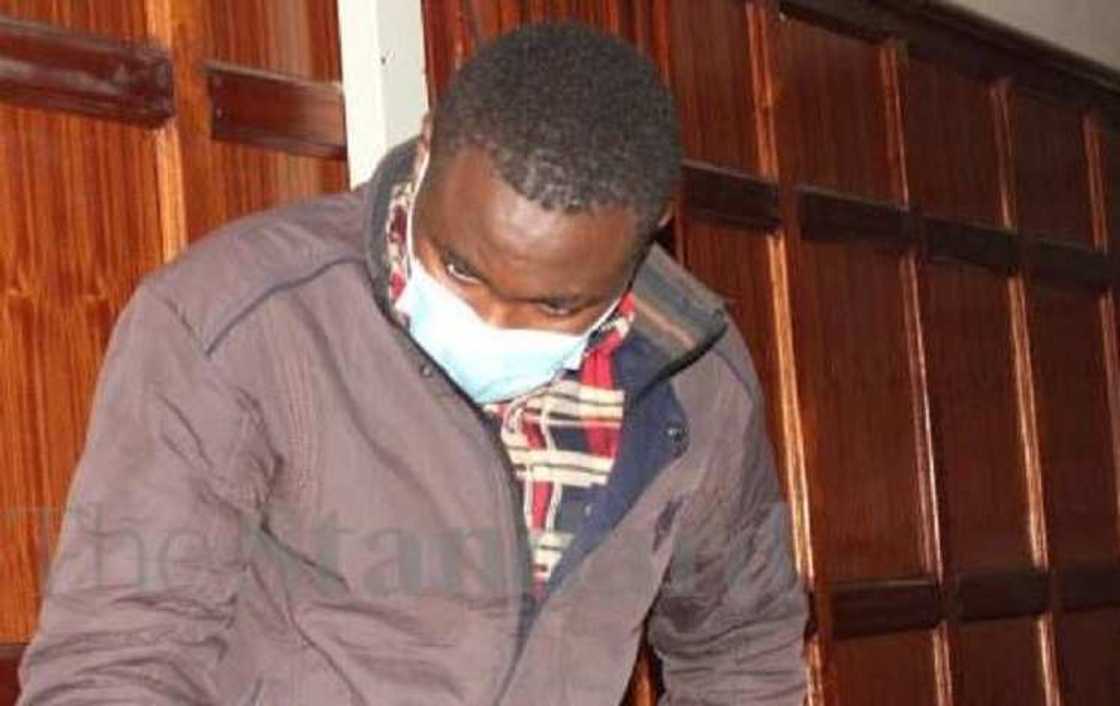 An maka dalibi mai shekaru 21 a kotu kan tura wa mijin budurwarsa hotunan tsiraicinta An maka dalibi mai shekaru 21 a kotu kan tura wa mijin budurwarsa hotunan tsiraicinta