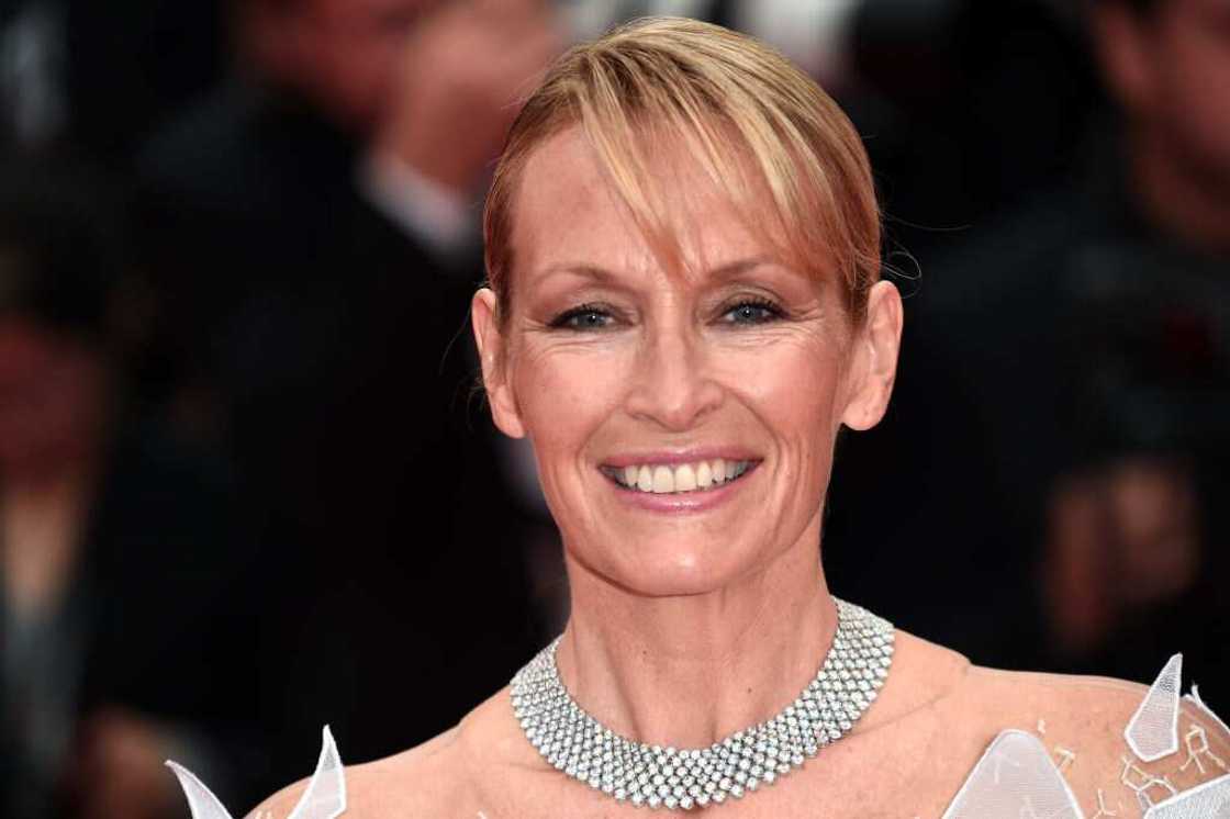 Estelle Lefebure Estelle Lefebure