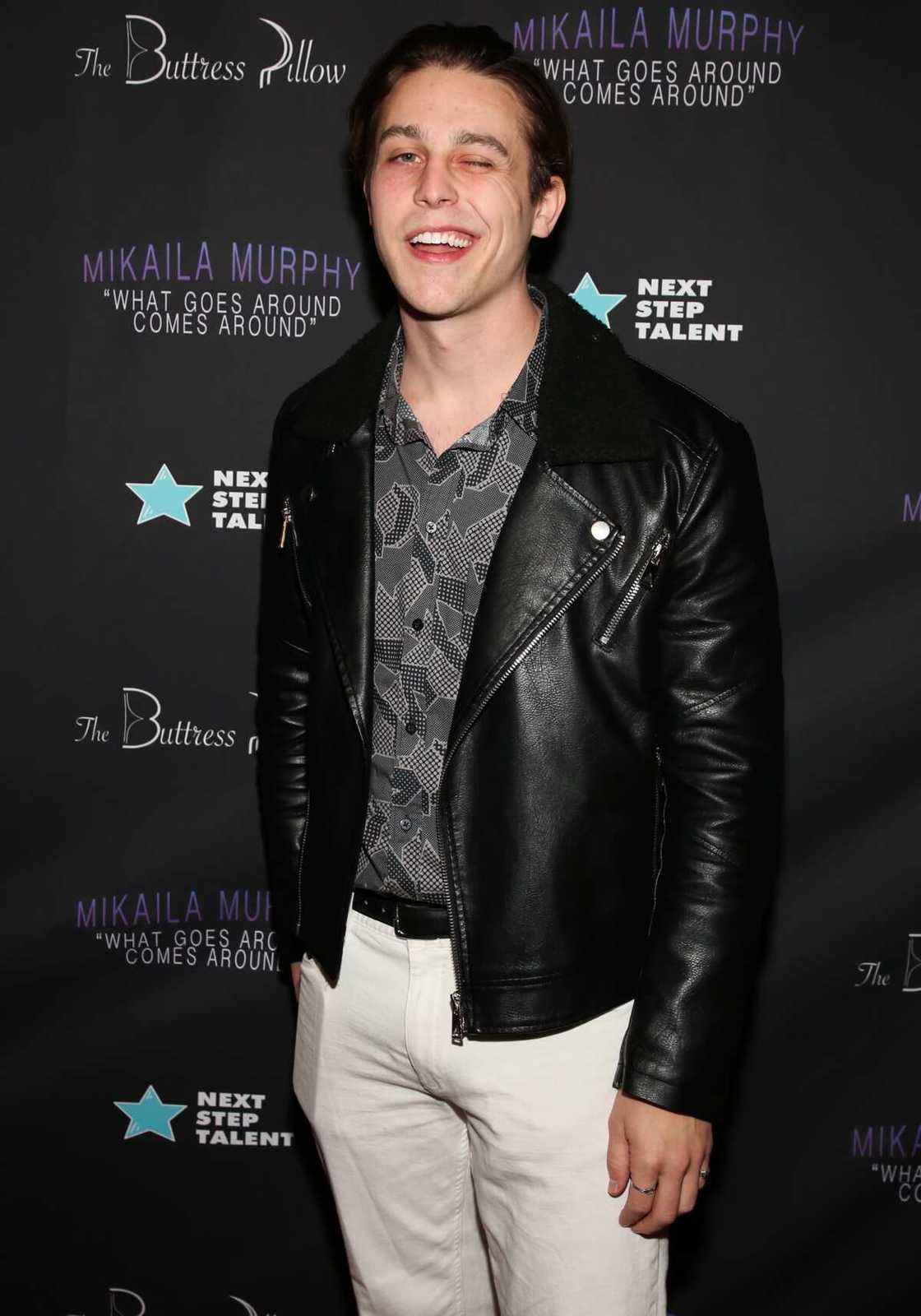 Chas Laughlin Chas Laughlin